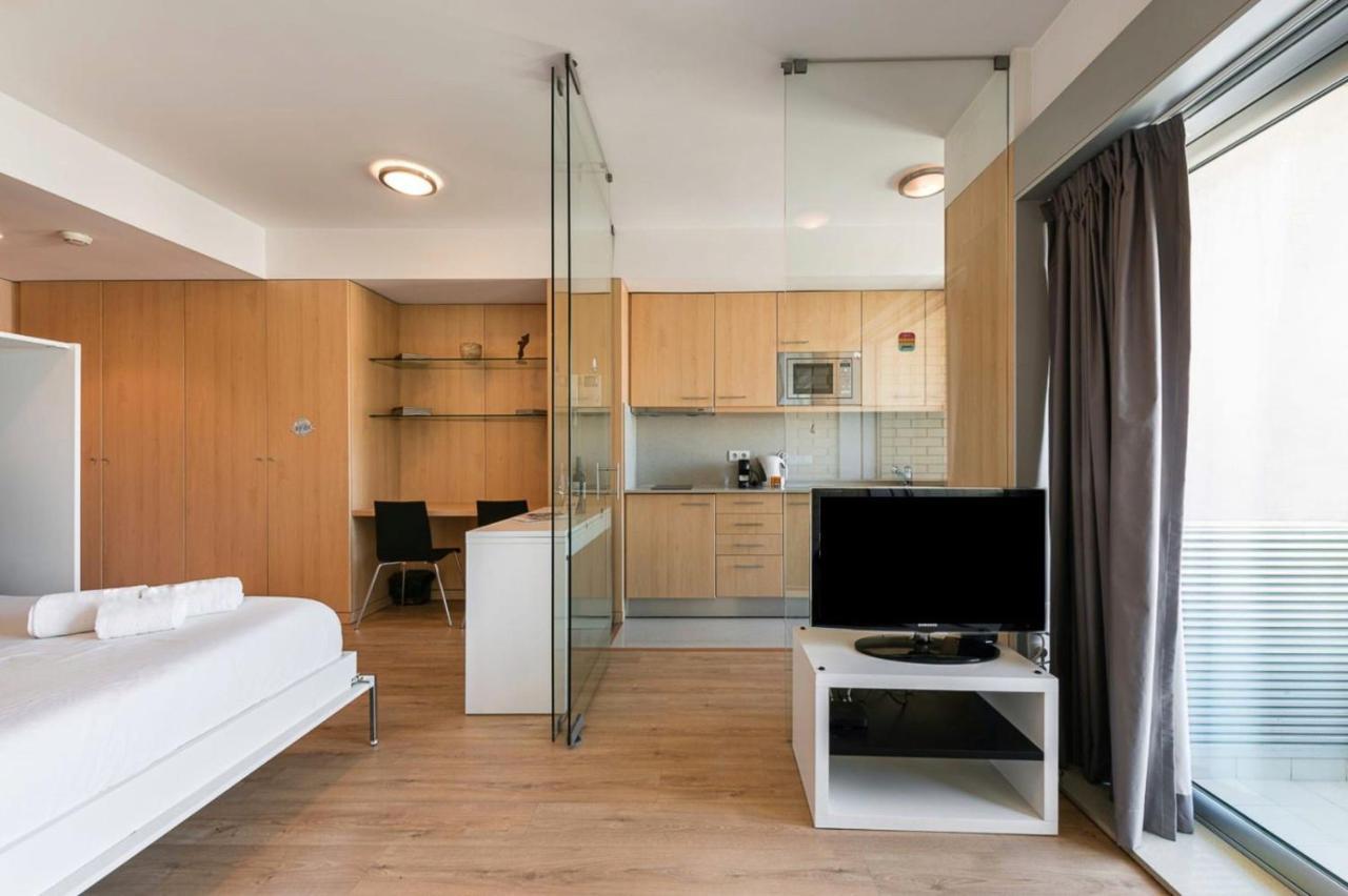 Dragon Stadium Studio W Balcony By Lovelystay OOporto Extérieur photo